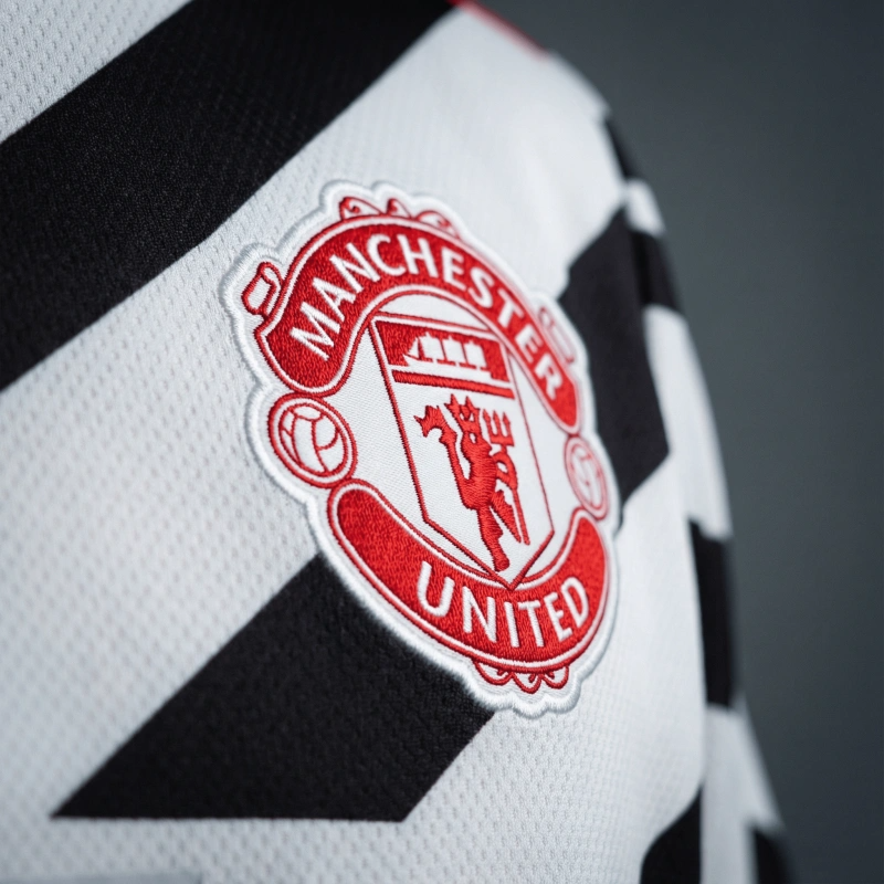 Camiseta Manchester United Visita Retro 2020/21 Versión Fan
