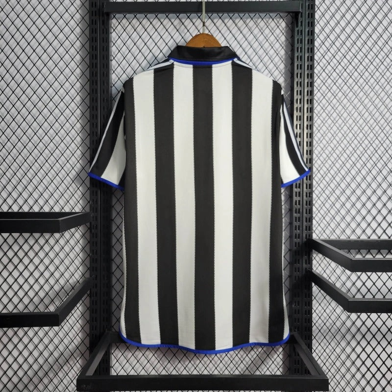 Camiseta Newcastle Local Retro 2000/01 Versión Fan