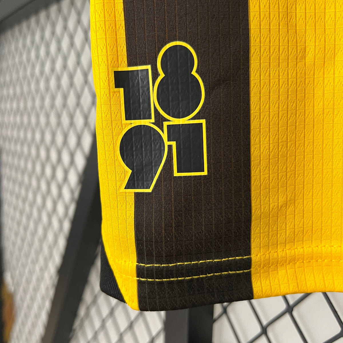 Camiseta Peñarol Local 2024/25 Versión Fan