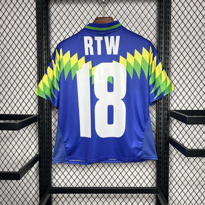 Camiseta Brasil Visita Corteiz Logo Retro 1995