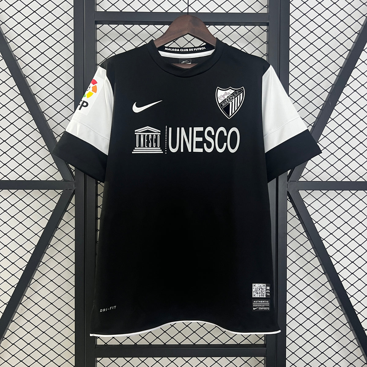Camiseta Málaga Local Retro 2013 Versión Fan