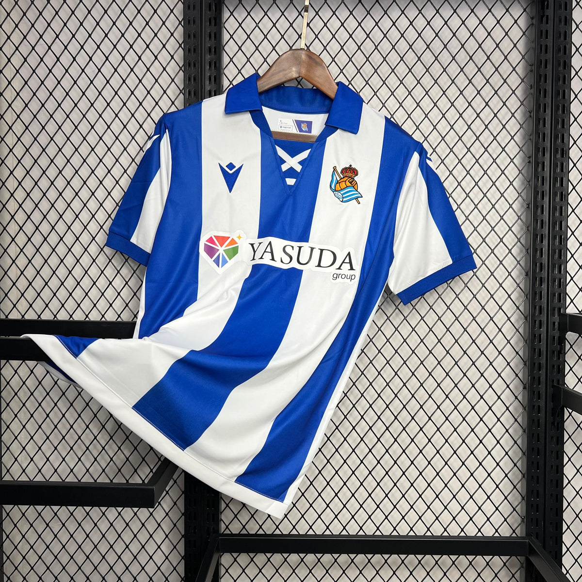 Camiseta Real Sociedad Local 2024/25 Versión Fan