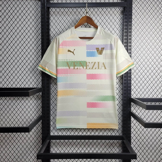 Camiseta Venezia Edición Especial F.C. 2024/25 Versión Fan