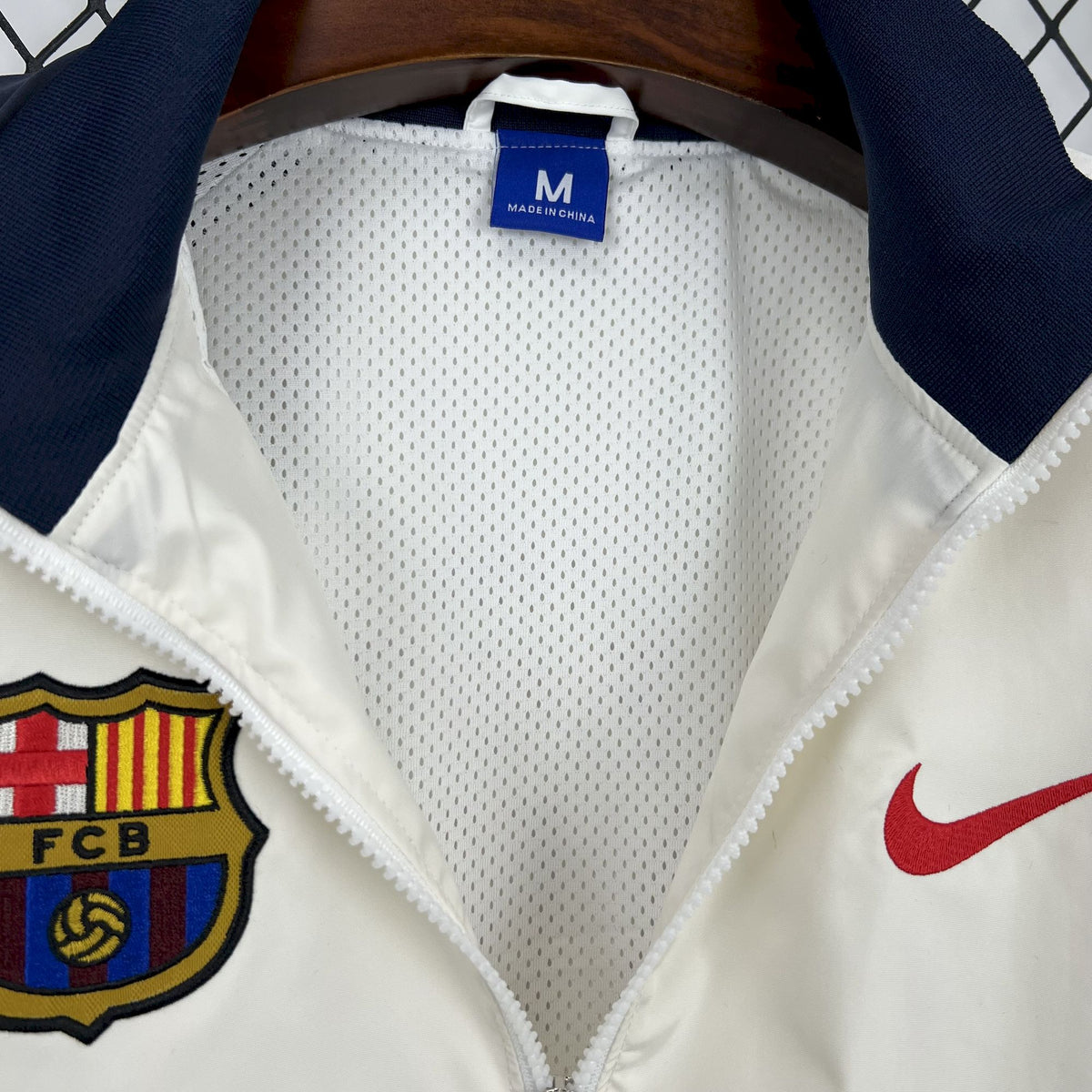 Barcelona Cortavientos Blanca 1994/95