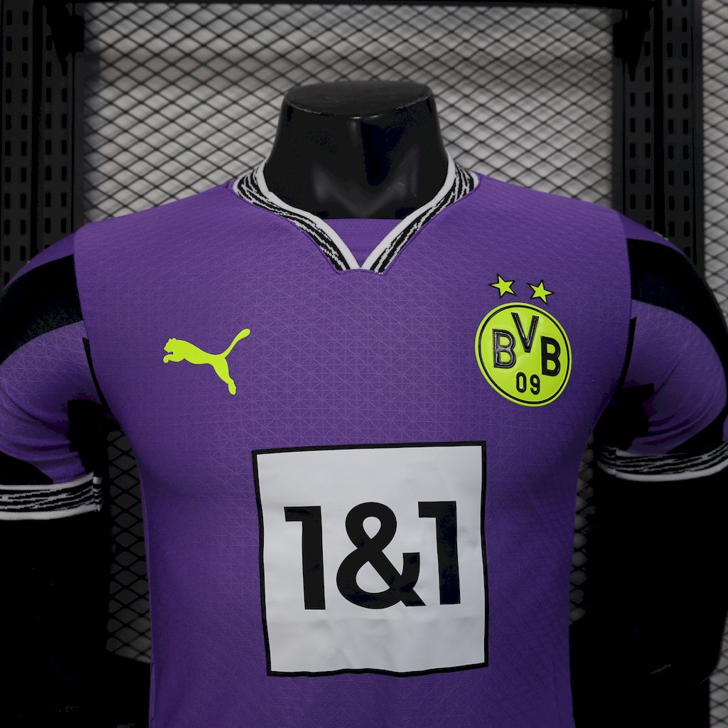 Camiseta Borussia Dortmund Portero Morado 2024/25 Versión Jugador