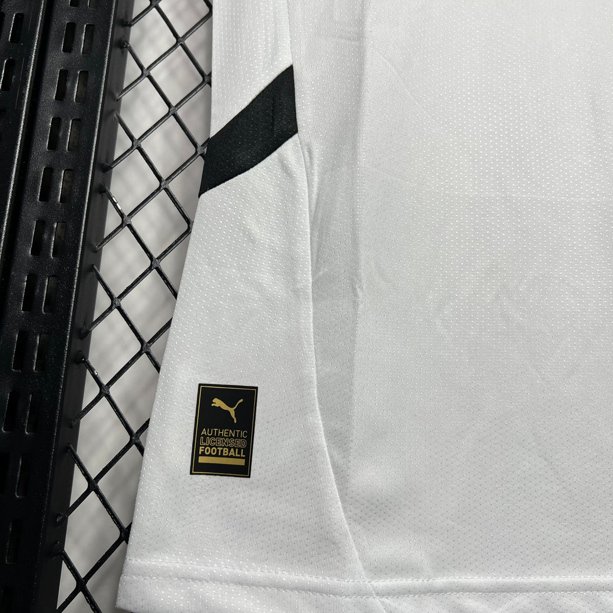 Camiseta Valencia Local 2024/25 Versión Fan
