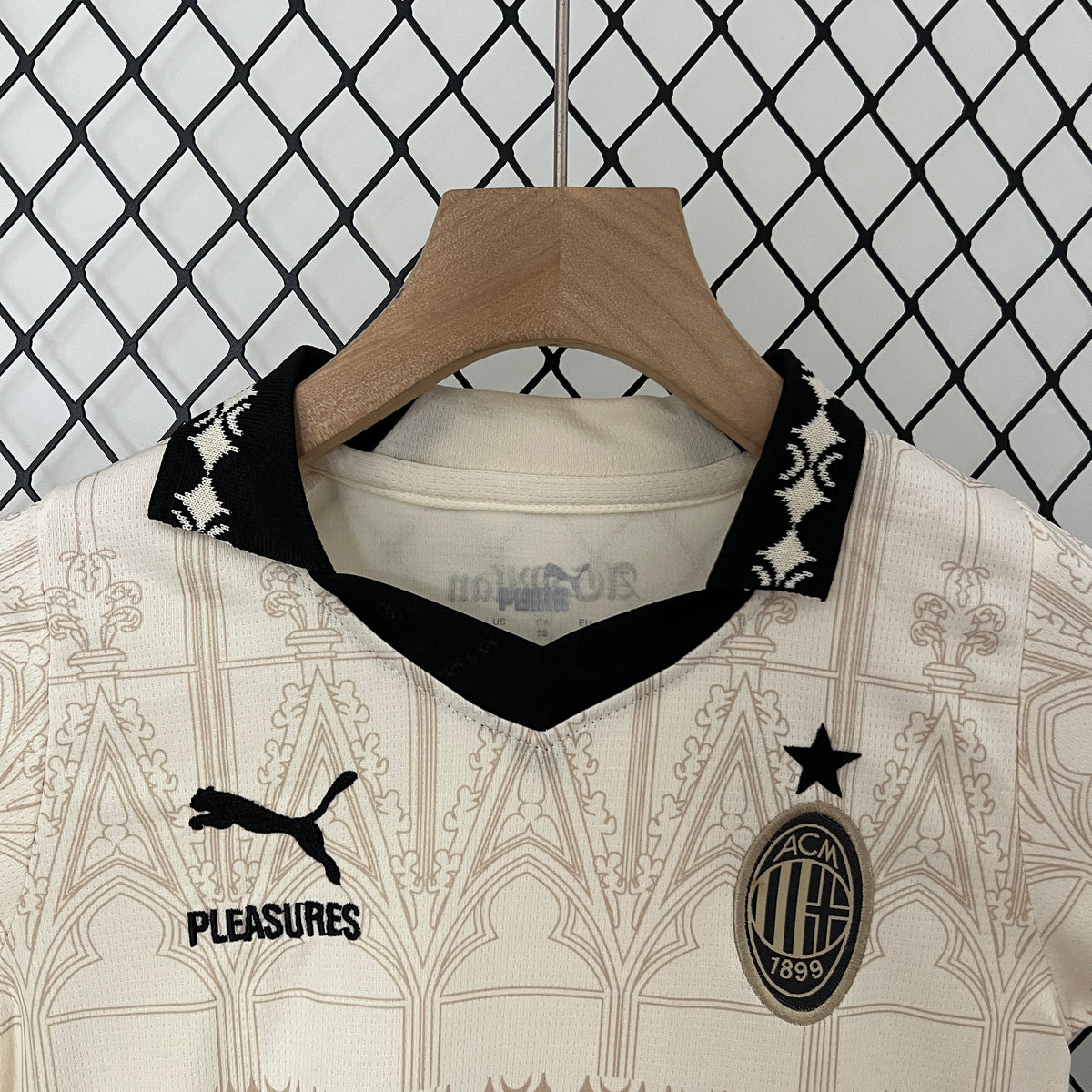 AC Milán Kit Niños "Pleasures" Beige 2023/24