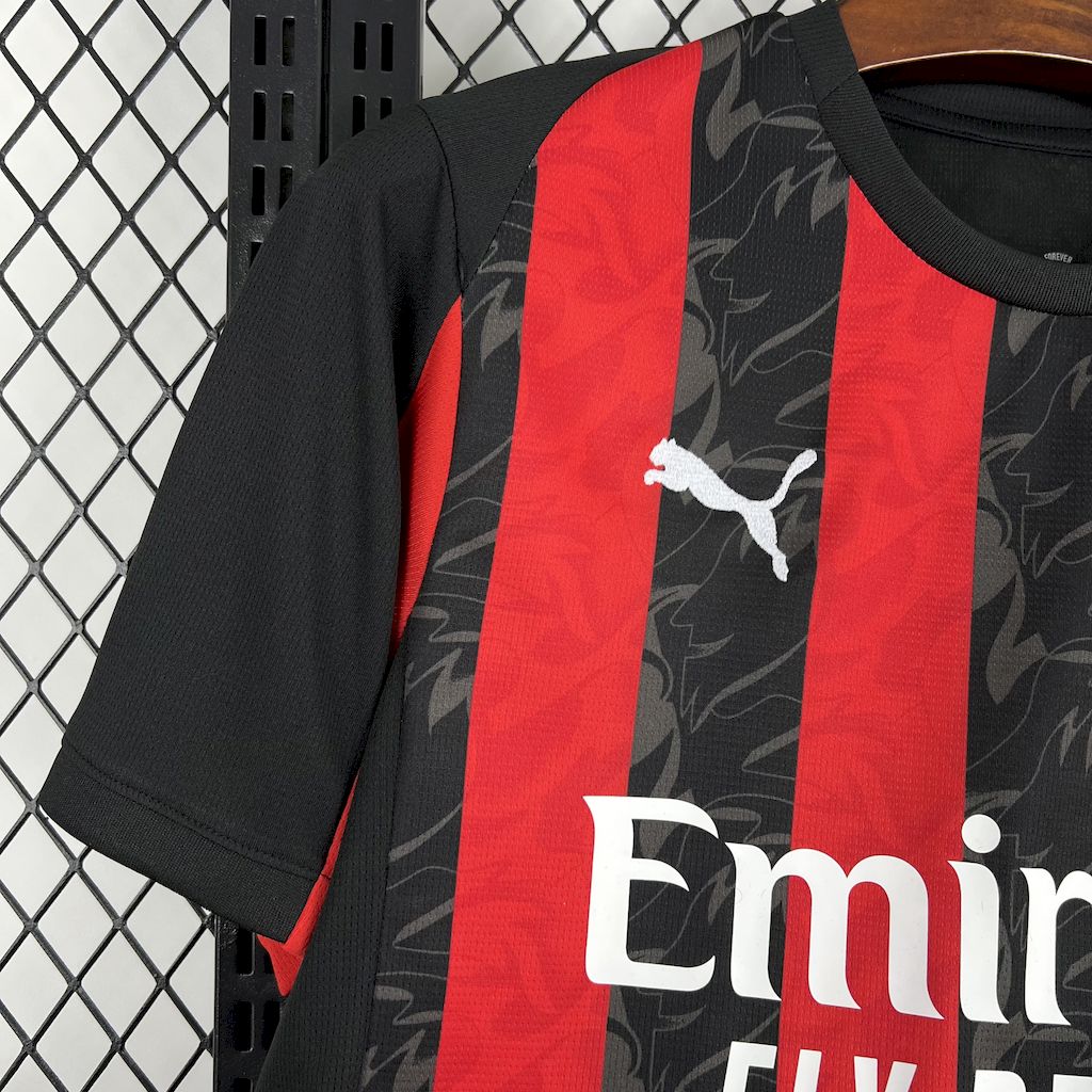 Camiseta AC Milán Local 2025/26 Versión Fan