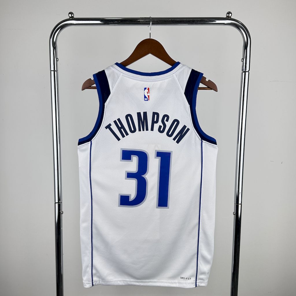 Camiseta Dallas Mavericks "Thompson" Blanca 2023/24