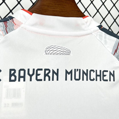 Bayern Munich Visita Kit Niños 2025/26