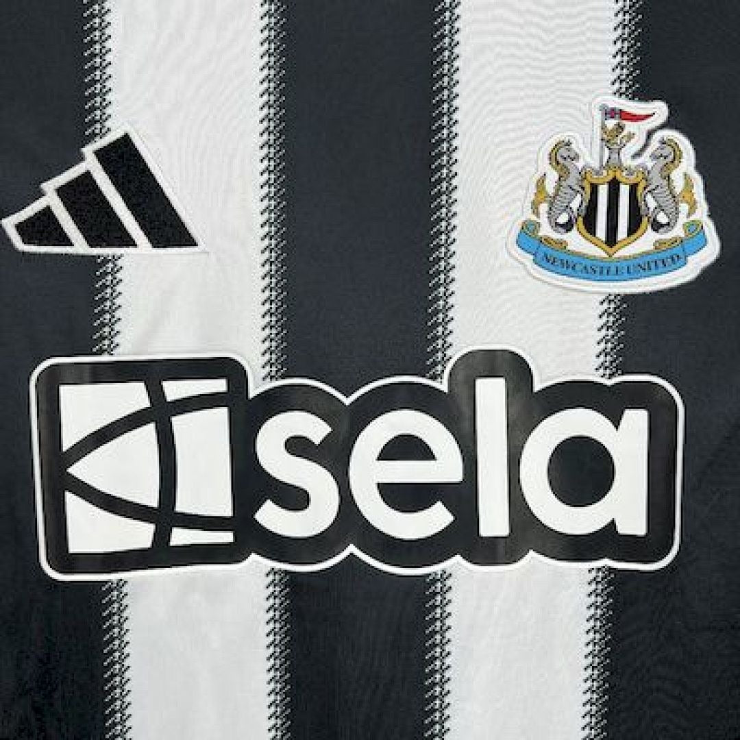Camiseta Newcastle Local 2025/26 Versión Fan