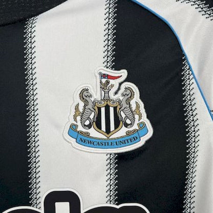 Camiseta Newcastle Manga Larga Local 2025/26 Versión Fan