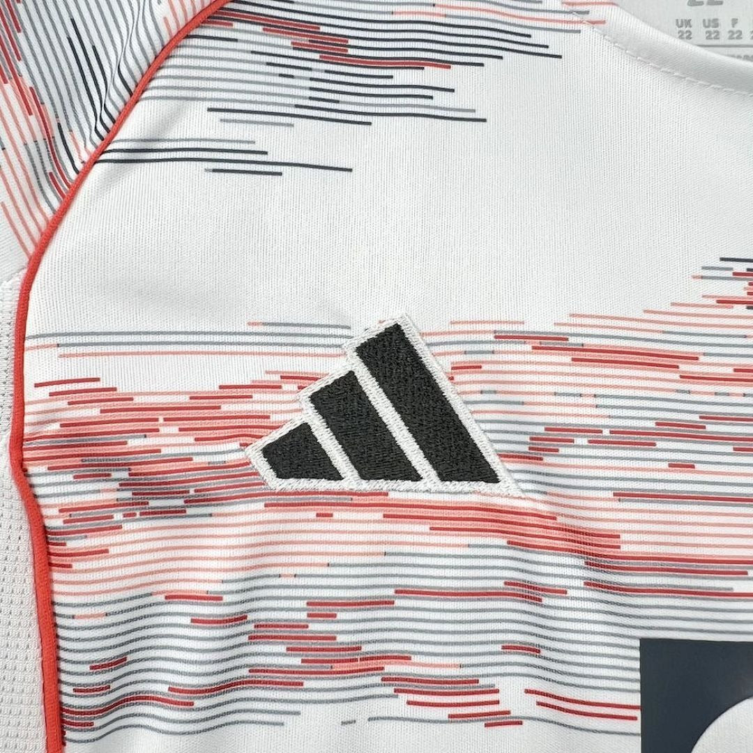 Bayern Munich Visita Kit Niños 2025/26