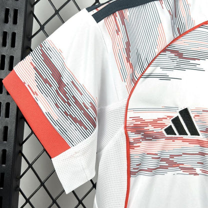 Bayern Munich Visita Kit Niños 2025/26