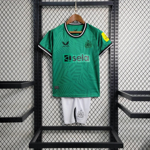 Newcastle Visita Kit Niños 2023/24