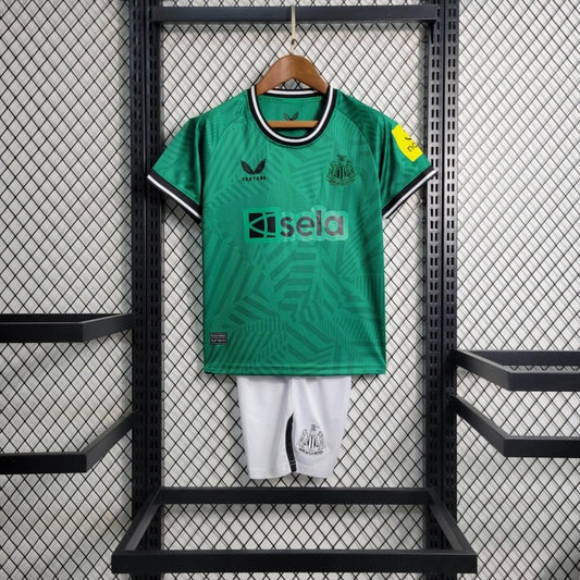 Newcastle Visita Kit Niños 2023/24