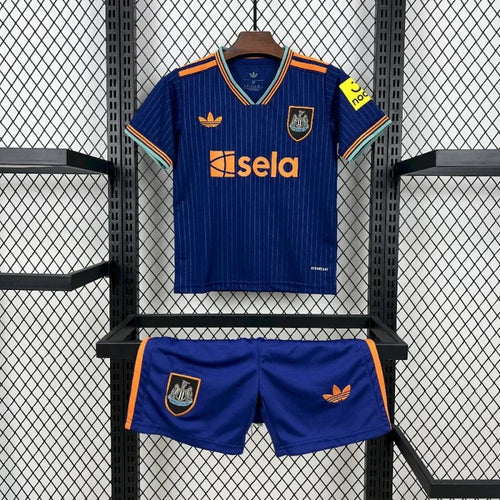 Newcastle Visita Kit Niños 2025/26
