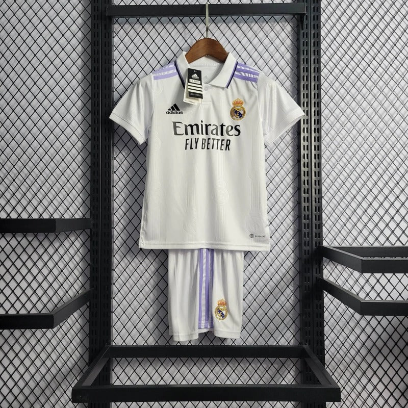 Real Madrid Local Kit Niños 2022/23