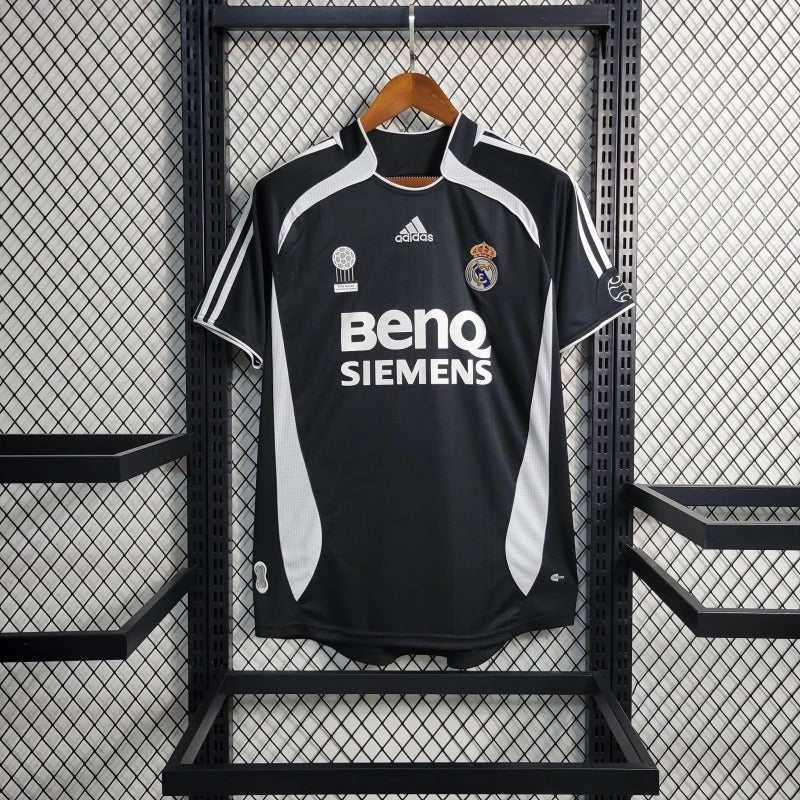 Camiseta Real Madrid Visita Retro 2006/07 Versión Fan
