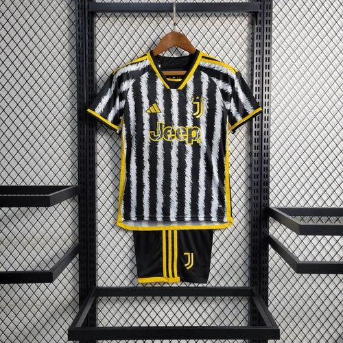 Juventus Local Kit Niños 2023/24