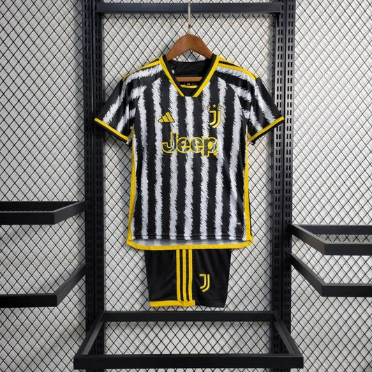 Juventus Local Kit Niños 2023/24