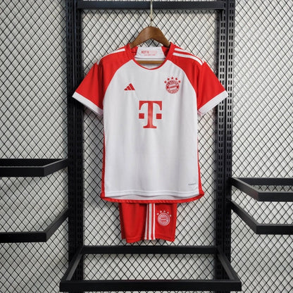 Bayern Munich Local Kit Niños 2023/24
