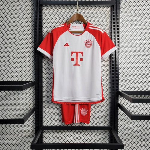 Bayern Munich Local Kit Niños 2023/24