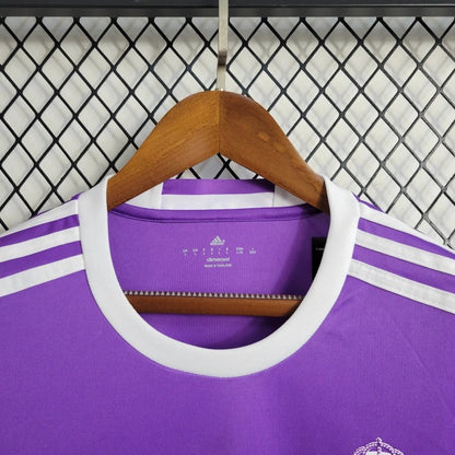 Camiseta Real Madrid Visita Retro 2016/17 Versión Fan