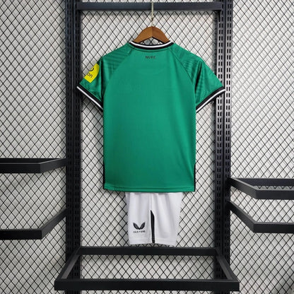 Newcastle Visita Kit Niños 2023/24