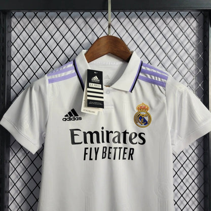 Real Madrid Local Kit Niños 2022/23
