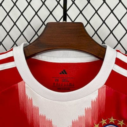 Bayern Munich Local Kit Niños 2025/26