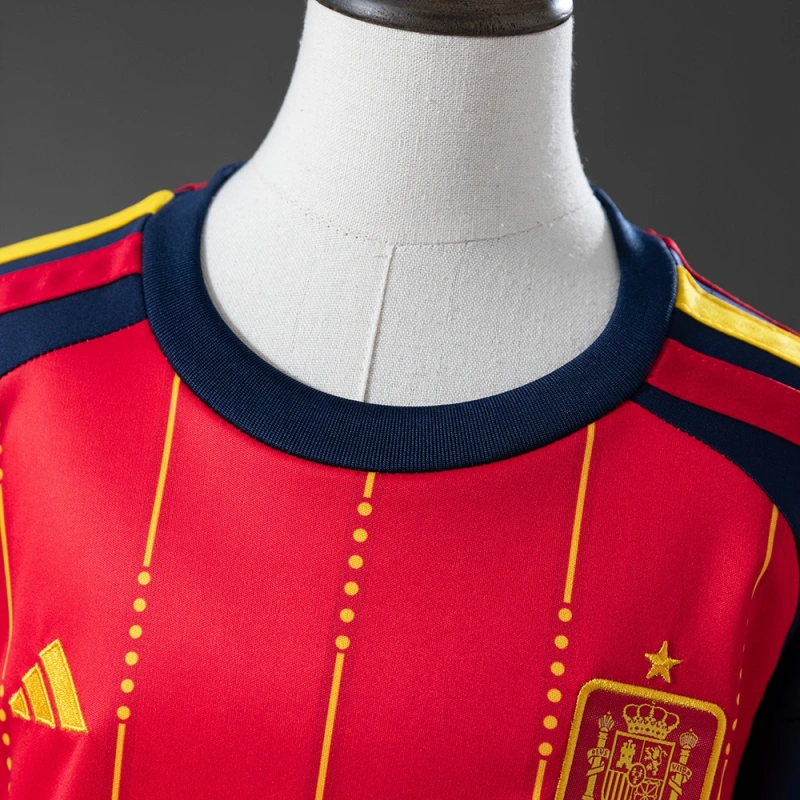 España Local Kit Niños 2026