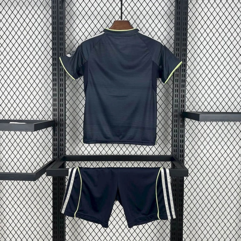 Real Madrid Visita Kit Niños 2025/26