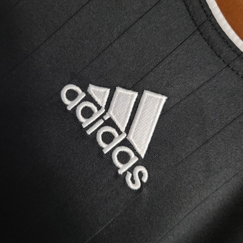 Camiseta Real Madrid Visita Retro 2006/07 Versión Fan