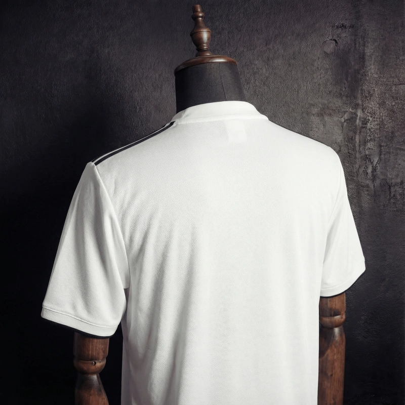 Camiseta Real Madrid Local Retro 2018/19 Versión Fan