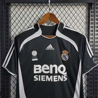 Camiseta Real Madrid Visita Retro 2006/07 Versión Fan