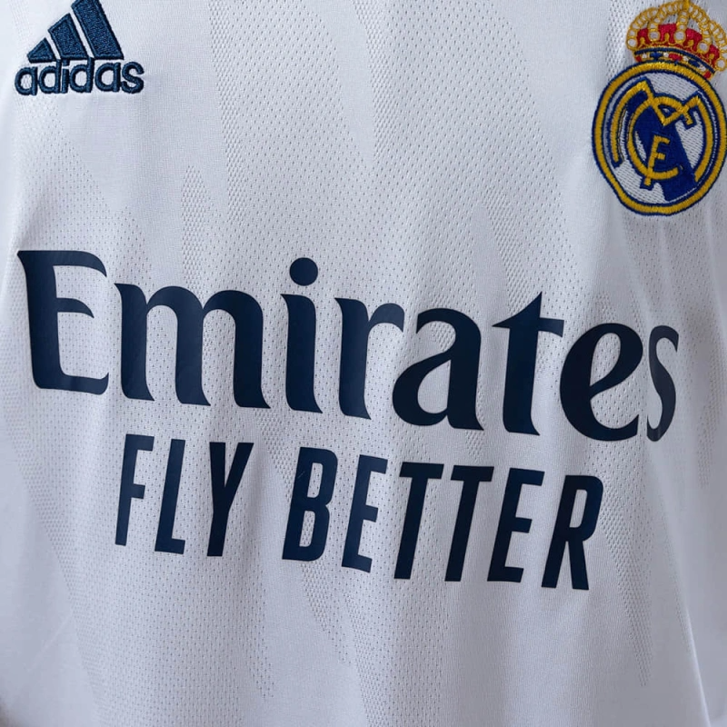 Camiseta Real Madrid Local Retro 2020/21 Versión Fan