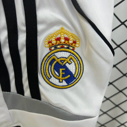 Real Madrid Retro Local Kit Niños 2006/07