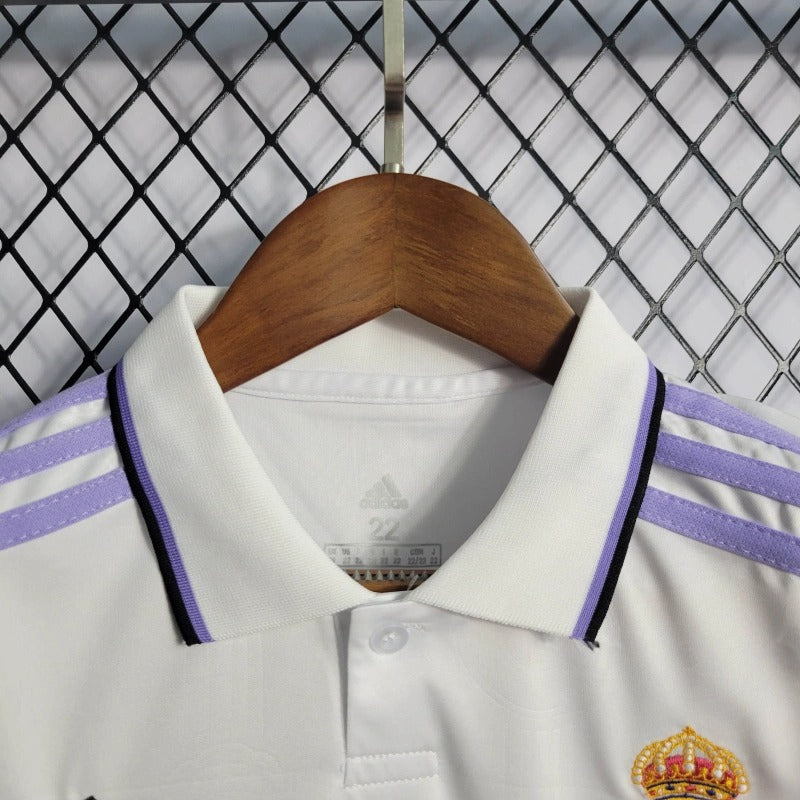 Real Madrid Local Kit Niños 2022/23