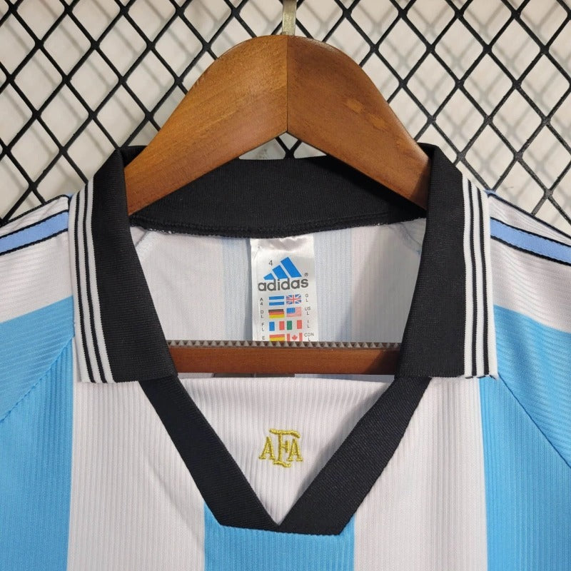Camiseta Argentina Local Retro 1998/99 Versión Fan