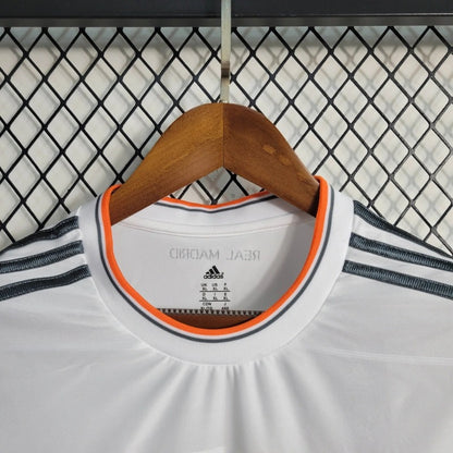 Camiseta Real Madrid Manga Larga Local Retro 2013/14 Versión Fan
