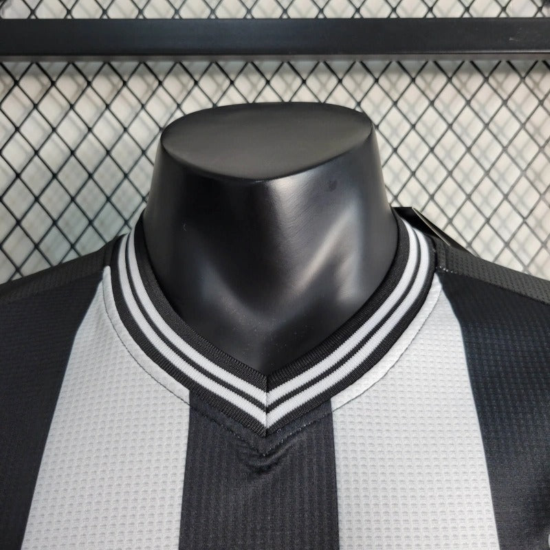 Camiseta Newcastle Local 2023/24 Versión Jugador