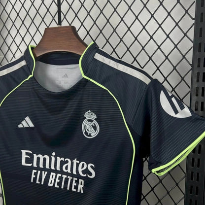 Real Madrid Visita Kit Niños 2025/26