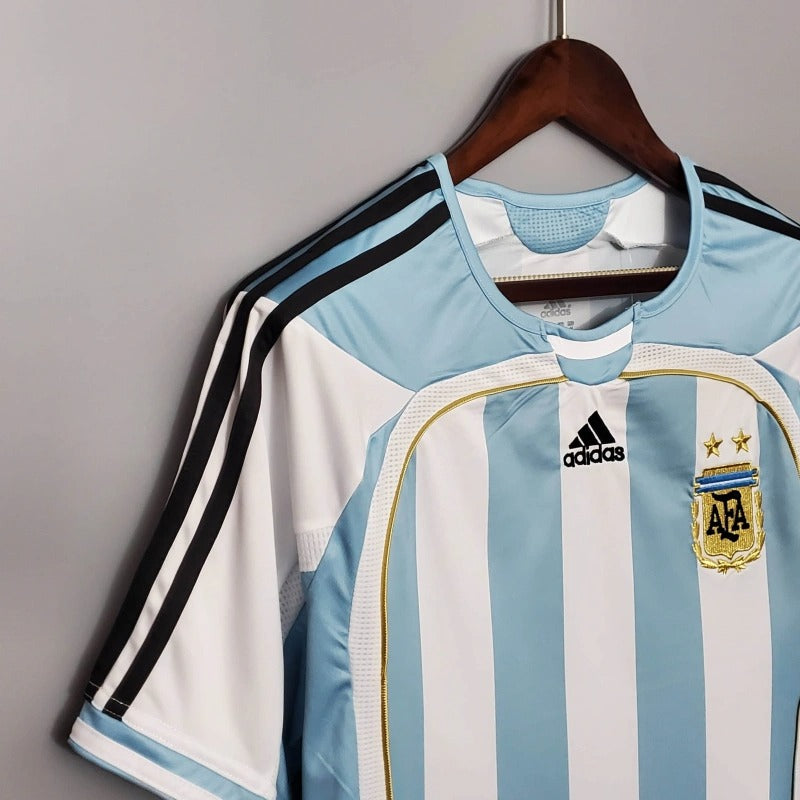 Camiseta Argentina Local Retro 2006 Versión Fan