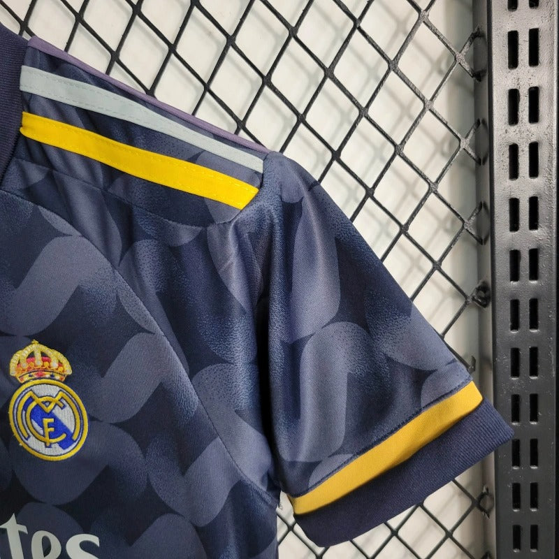Real Madrid Visita Kit Niños 2023/24