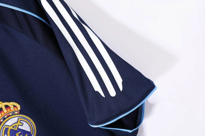 Camiseta Real Madrid Visita Retro 2005/06 Versión Fan