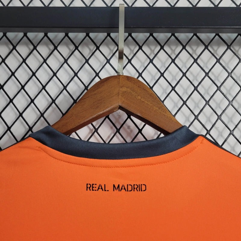 Camiseta Real Madrid Manga Larga Tercera Retro 2013/14 Versión Fan
