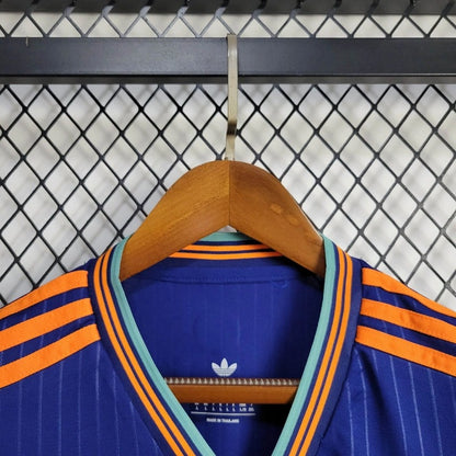 Camiseta Newcastle Visita 2025/26 Versión Fan