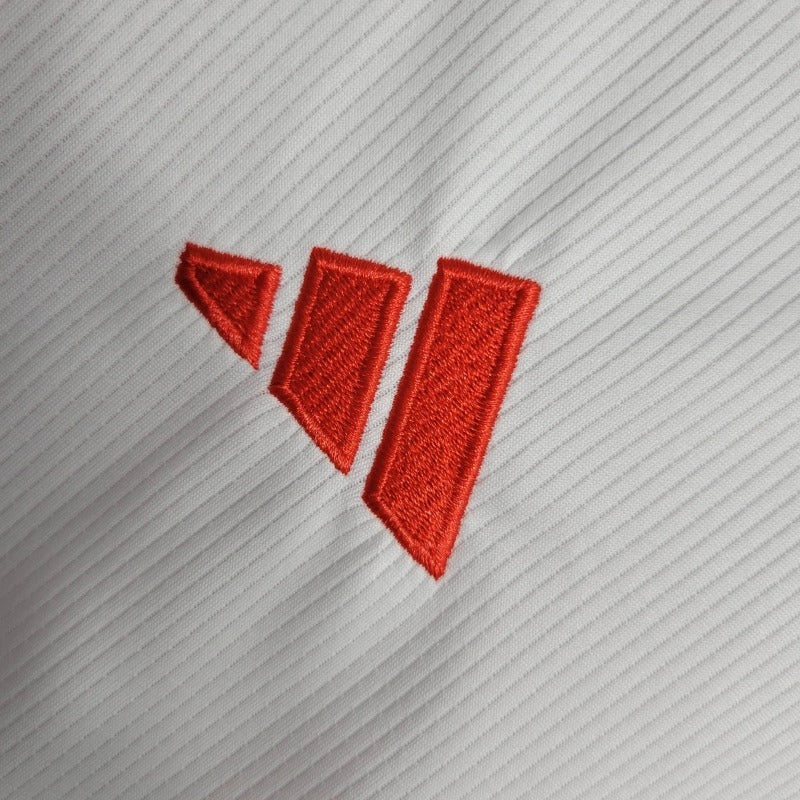 Camiseta Bayern Munich Manga Larga Local 2023/24 Versión Fan