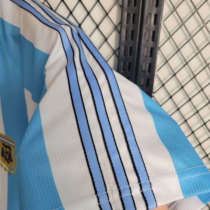 Camiseta Argentina Local Retro 1998/99 Versión Fan
